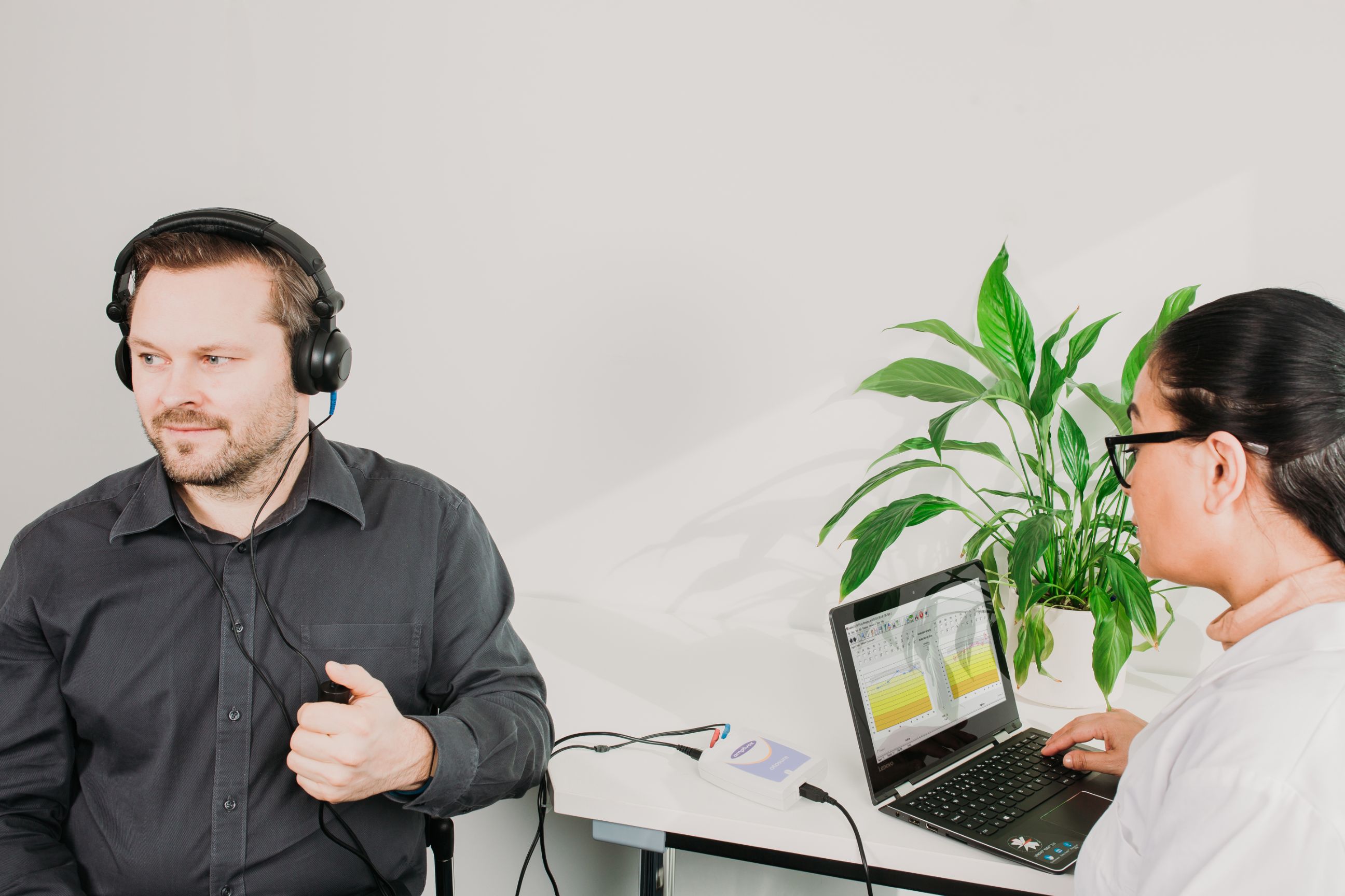 Amplivox Otosure Screening Audiometer with Audiocups